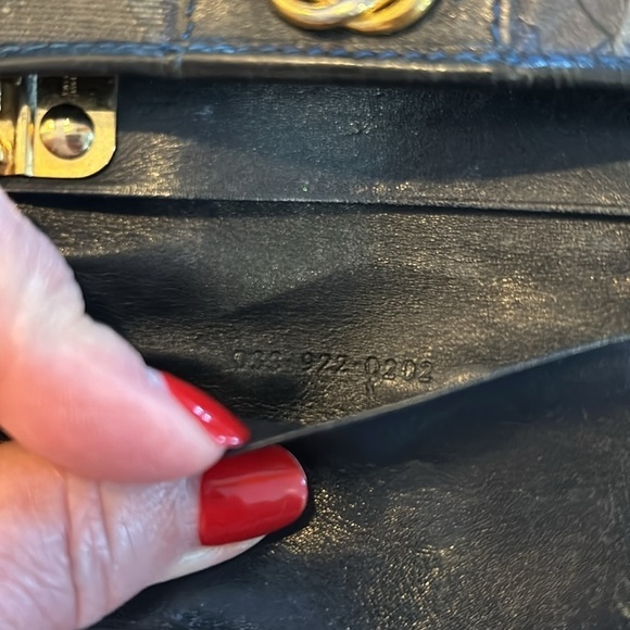 Vintage Gucci 6 key holder accessory navy blue with lotus floral print goldtone. - Picture 4 of 13